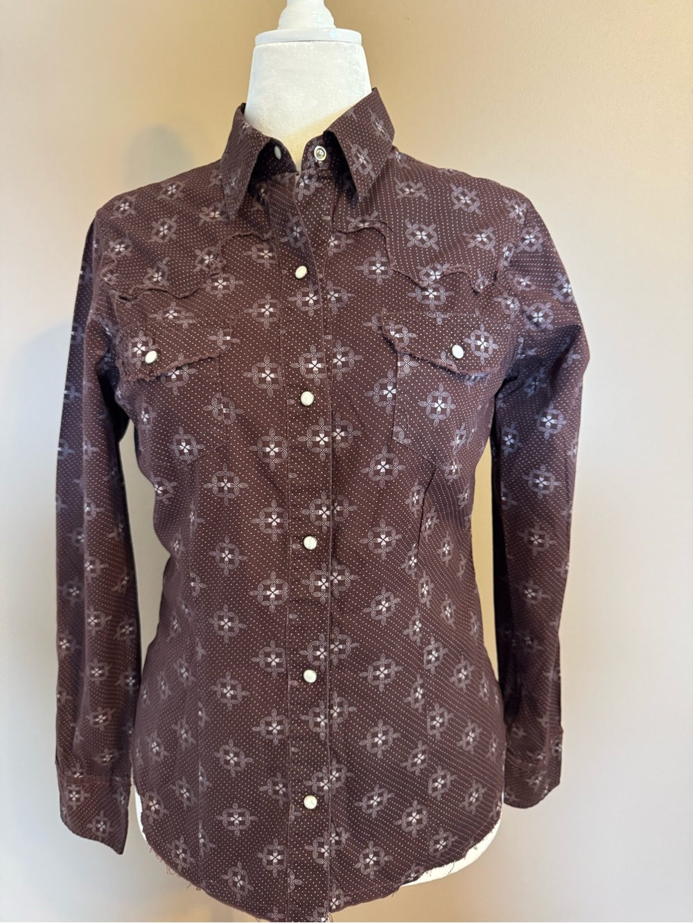 Roper Brown Printed women’s Pearl snap shirt medium raw edging vintage